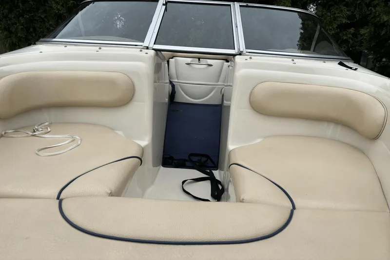 Slide: The Image of Sea Ray 180 Bow Rider 1999 - 6