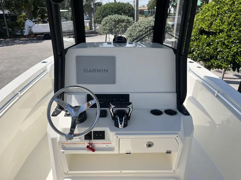 Slide: The Image of Cobia 265 Open Center Console 2025 - 13