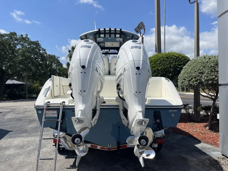 Slide: The Image of Cobia 265 Open Center Console 2025 - 5
