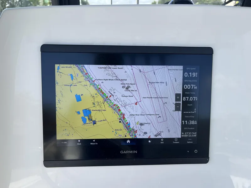 Slide: The Image of Cobia 265 Open Center Console 2025 - 14