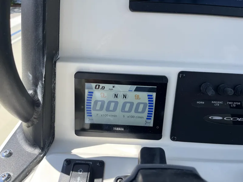 Slide: The Image of Cobia 265 Open Center Console 2025 - 15