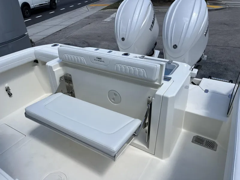 Slide: The Image of Cobia 265 Open Center Console 2025 - 35