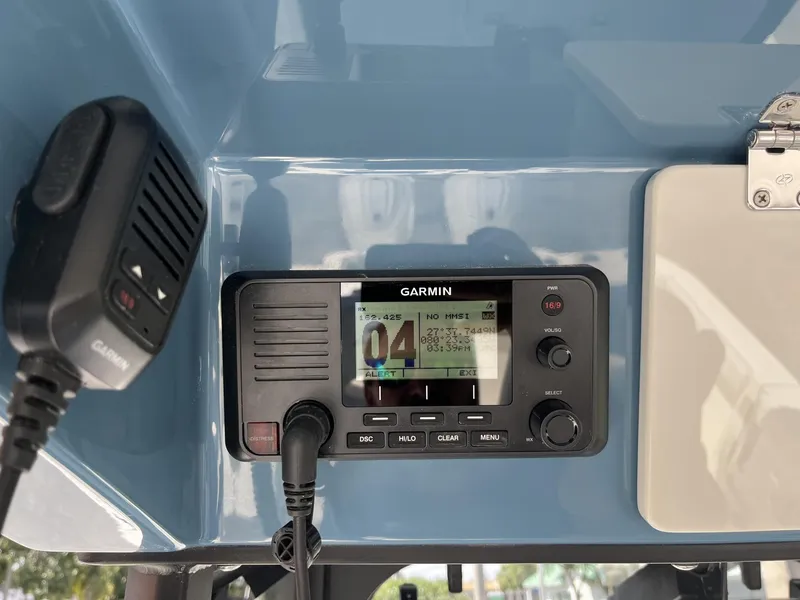 Slide: The Image of Cobia 265 Open Center Console 2025 - 17