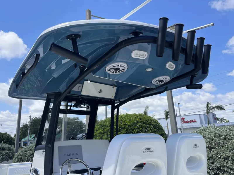 Slide: The Image of Cobia 265 Open Center Console 2025 - 36
