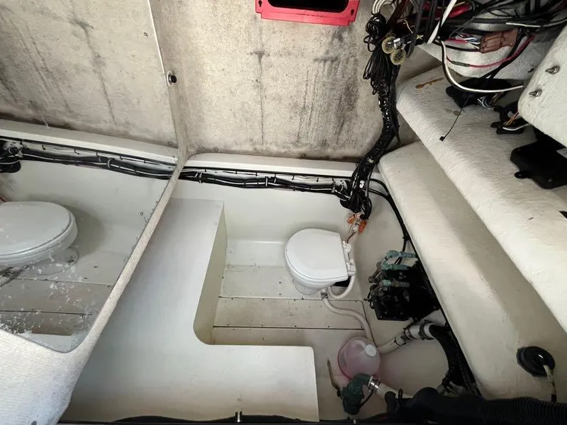 Slide: The Image of 2000 Hydra-Sports 2796 Vector boat interior with toilet and wiring. - 15