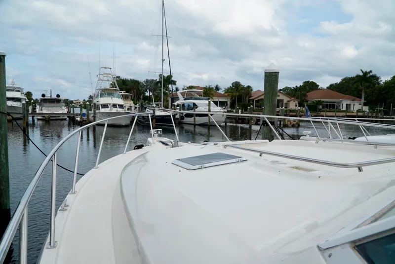 Slide: The Image of Tiara 4000 Express 1998 - 50