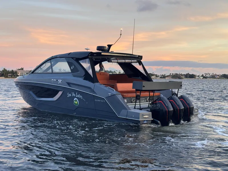 Slide: The Image of Cruisers Yachts 42 GLS OB 2021 - 79