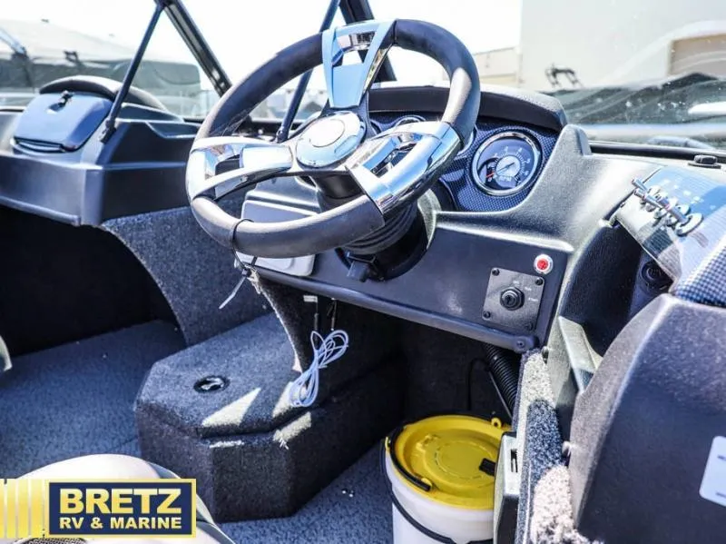 Slide: The Image of Fish and Ski FS 1900 2025 - 13