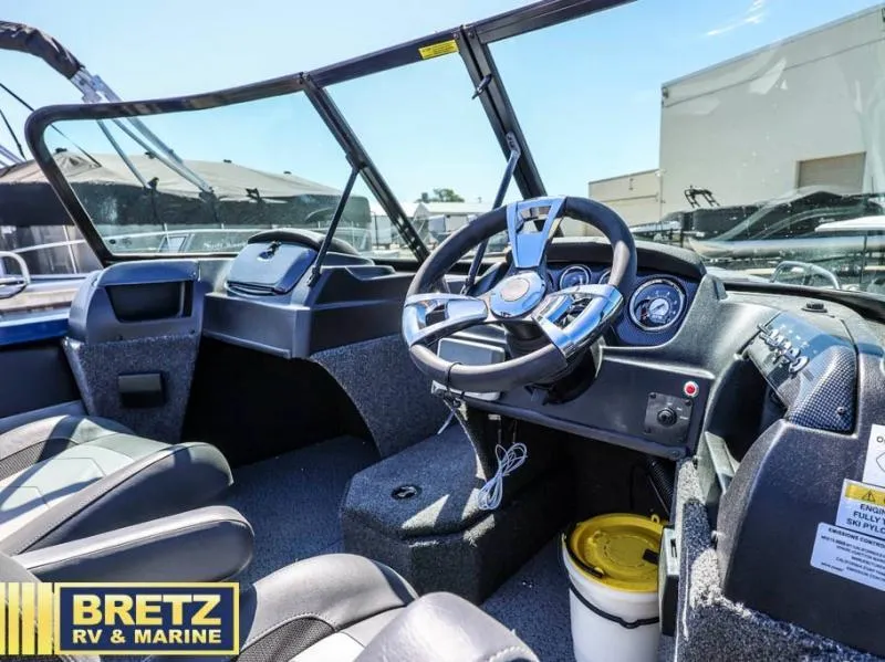 Slide: The Image of Fish and Ski FS 1900 2025 - 18