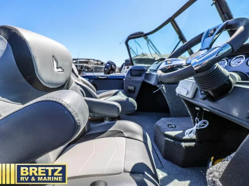 Slide: The Image of Fish and Ski FS 1900 2025 - 19