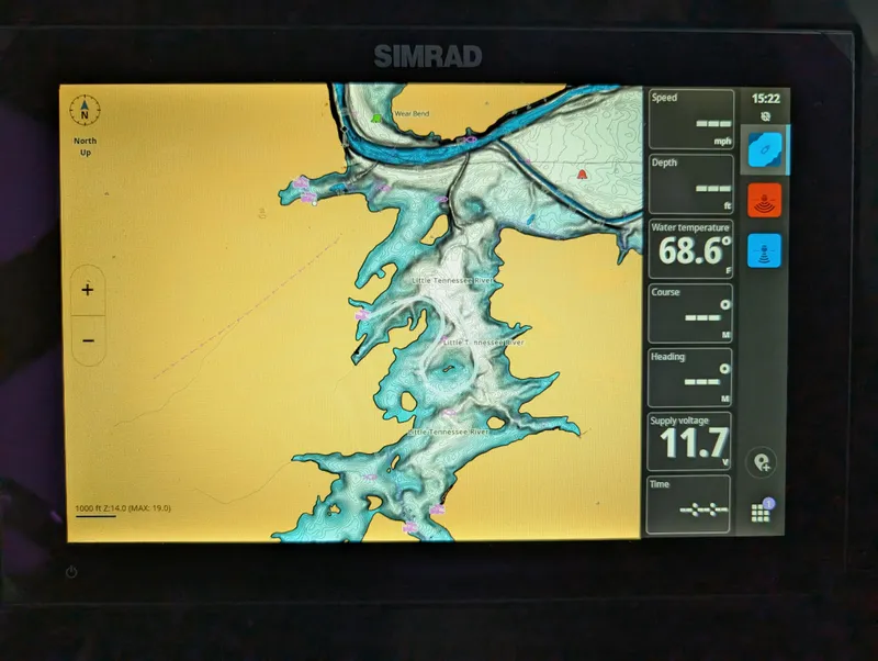 Slide: The Image of Simrad marine navigation display on 2024 Yamaha Boats 255 FSH Sport H. - 14