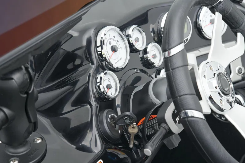 Slide: The Image of Manufacturer Provided Image: Nitro ZV19 Pro - 25