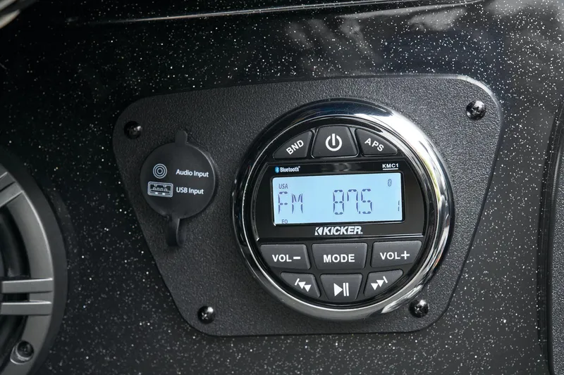 Slide: The Image of Manufacturer Provided Image: Nitro ZV19 Pro - 27