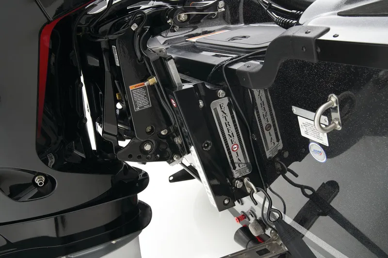 Slide: The Image of Manufacturer Provided Image: Nitro ZV19 Pro - 41