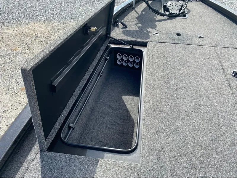 Slide: The Image of Vexus AVX 1980 2021 - 13