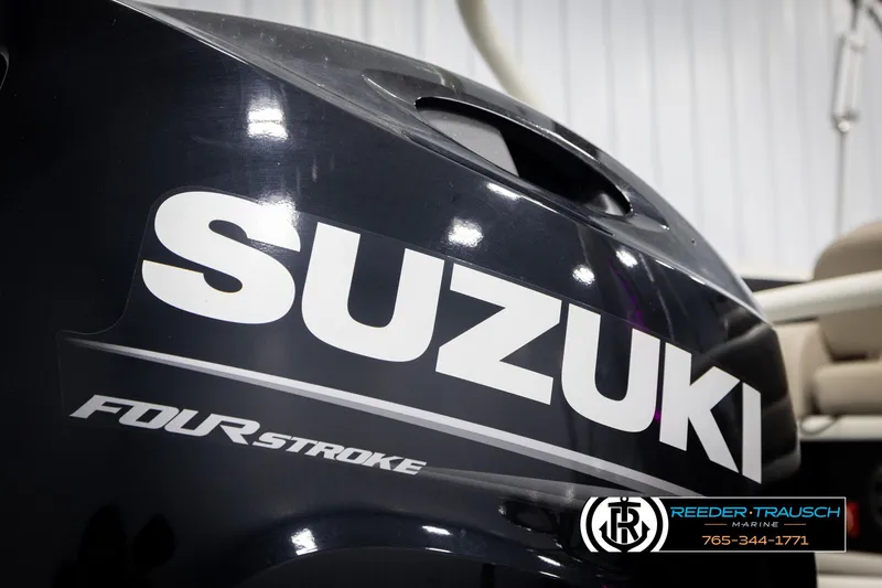 Slide: The Image of Premier 230 Solaris RL 2022 - 51