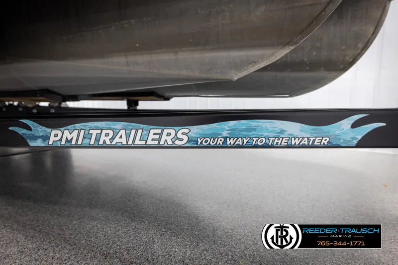 Slide: The Image of Premier 230 Solaris RL 2022 - 58