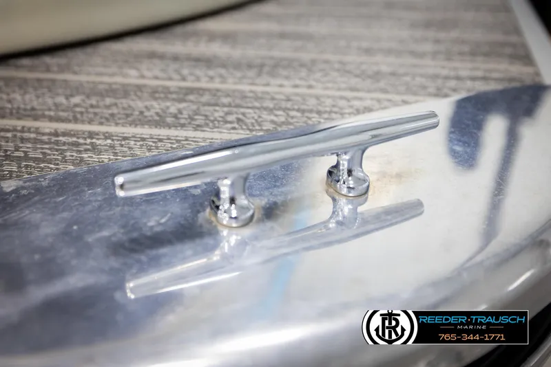 Slide: The Image of Premier 230 Solaris RL 2022 - 59