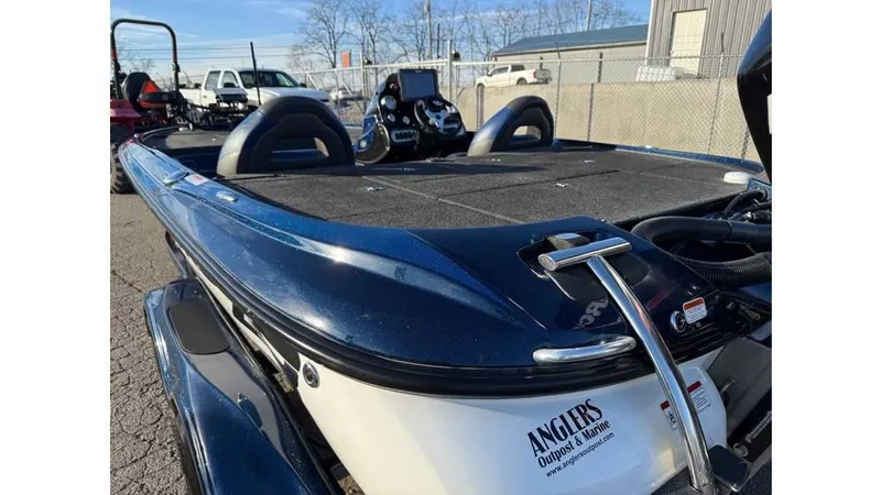 Slide: The Image of 2014 Nitro Z-8 fishing boat with dual seats and Anglers Outdoor Marine logo. - 3