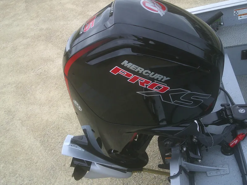 Slide: The Image of 2019 Lund 2000 Alaskan Tiller with Mercury Pro XS outboard motor. - 15