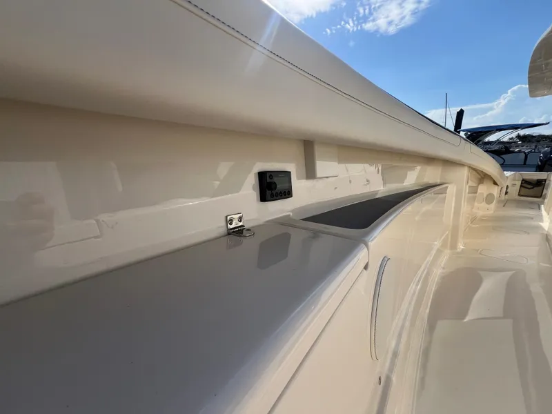 Slide: The Image of 2025 Scout 425 LXF boat interior with sleek design and modern features. - 15