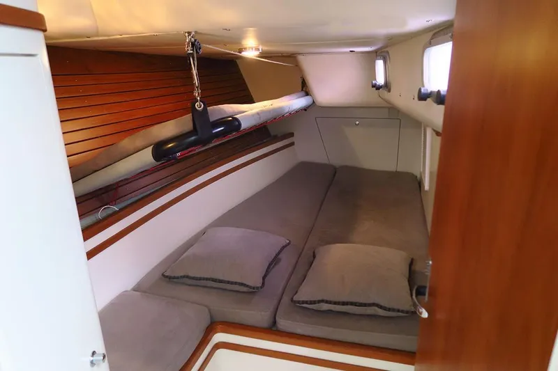 Slide: The Image of DK DK 46 2006 - 5