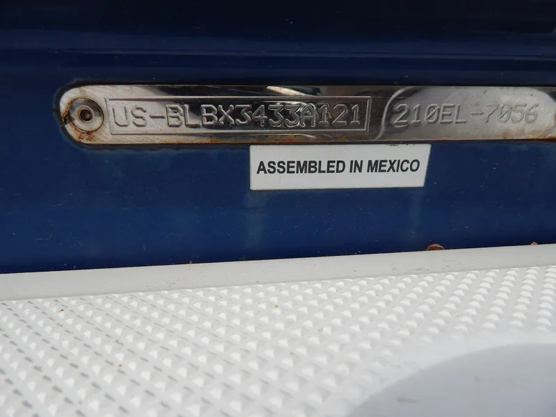 Slide: The Image of Bayliner Element E21 2021 - 14