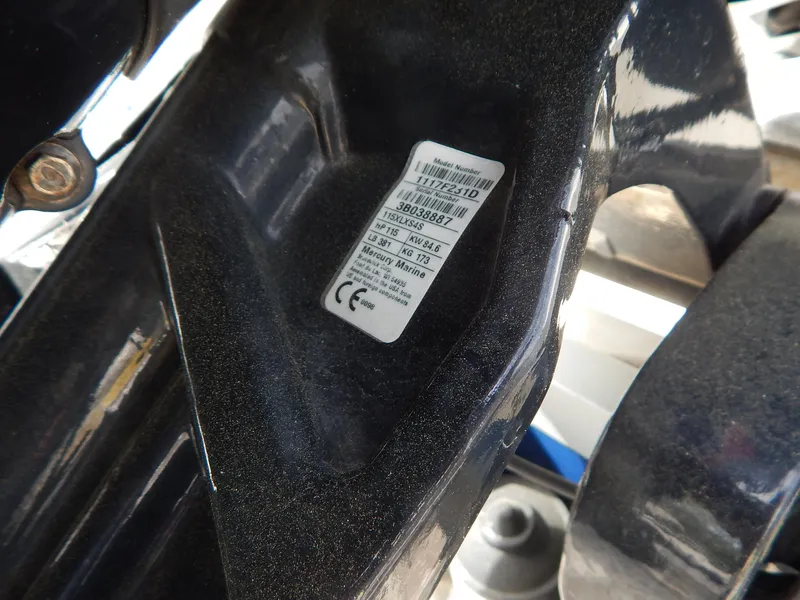 Slide: The Image of Bayliner Element E21 2021 - 15