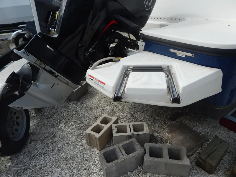 Slide: The Image of Bayliner Element E21 2021 - 16