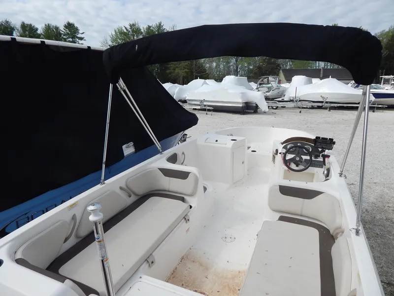 Slide: The Image of Bayliner Element E21 2021 - 17