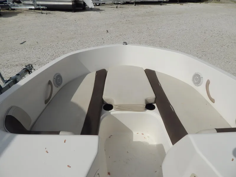 Slide: The Image of Bayliner Element E21 2021 - 23