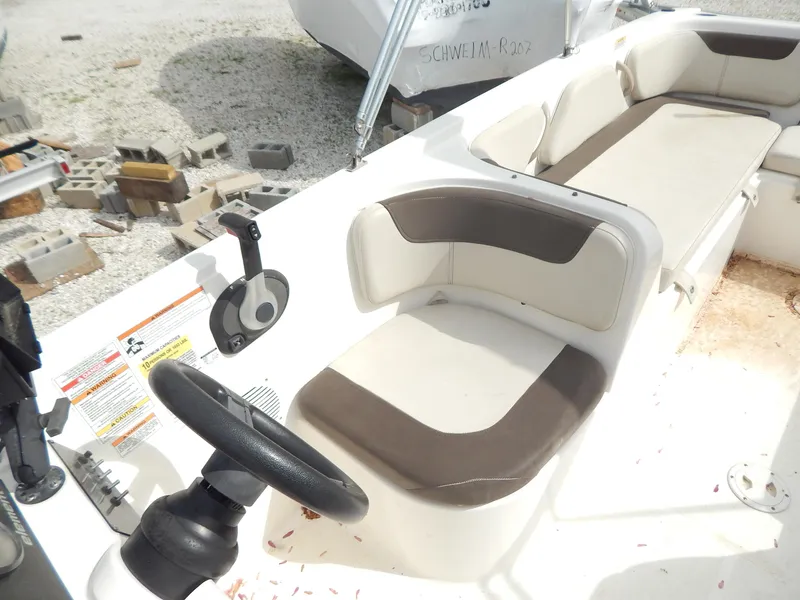 Slide: The Image of Bayliner Element E21 2021 - 29