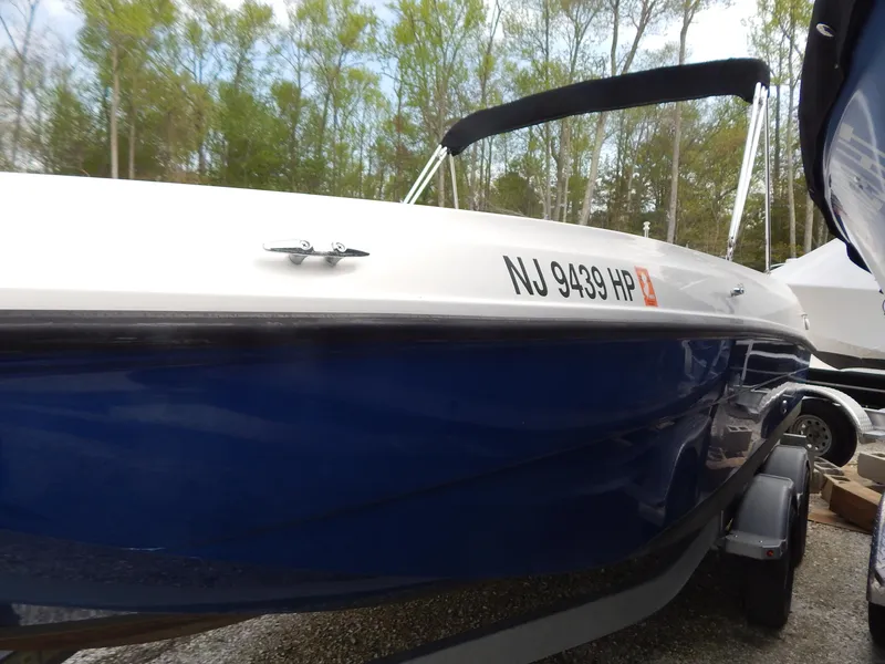 Slide: The Image of Bayliner Element E21 2021 - 9