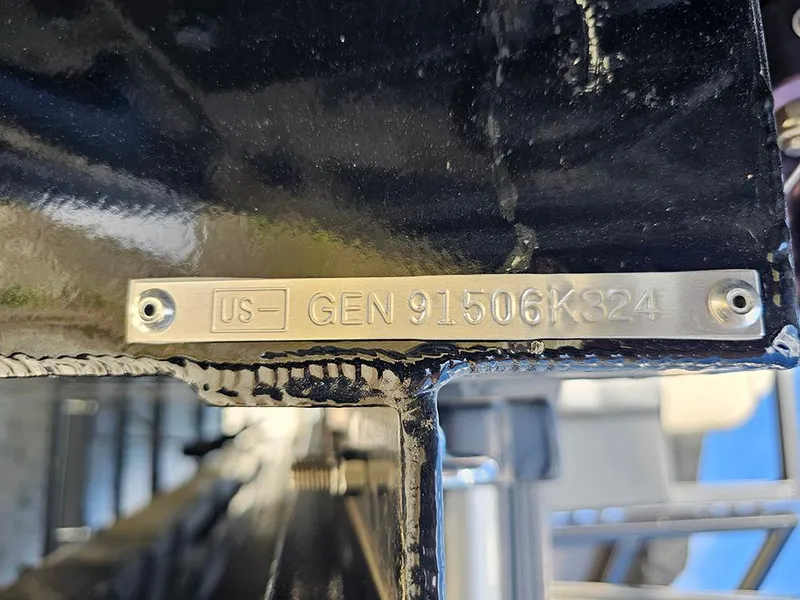 Slide: The Image of 2024 SunCatcher Elite 326 SE identification plate with serial number. - 36