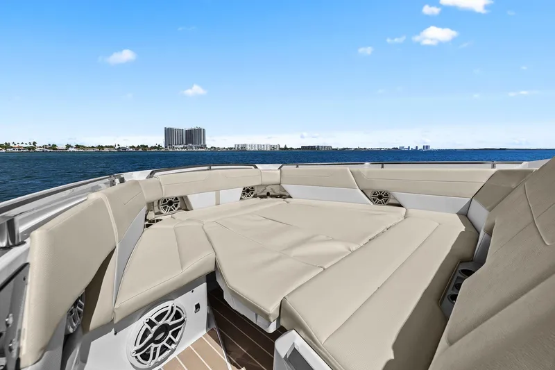 Slide: The Image of Formula 500 Super Sport Crossover 2025 - 105