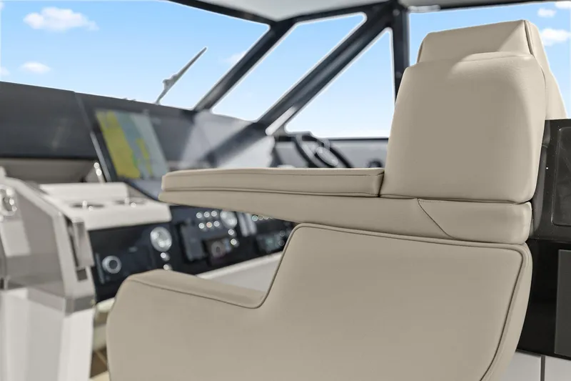 Slide: The Image of Formula 500 Super Sport Crossover 2025 - 106