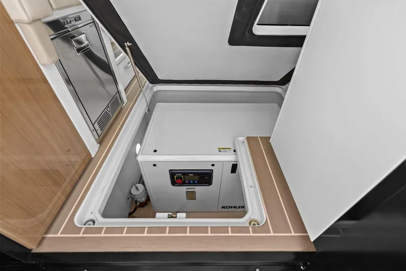 Slide: The Image of Formula 500 Super Sport Crossover 2025 - 108