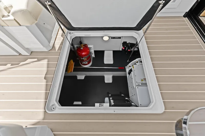 Slide: The Image of Formula 500 Super Sport Crossover 2025 - 109