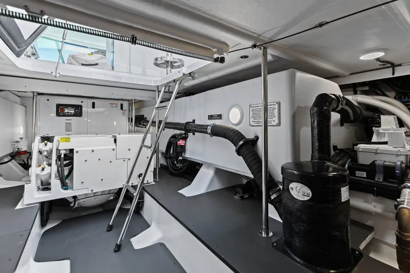 Slide: The Image of Formula 500 Super Sport Crossover 2025 - 115