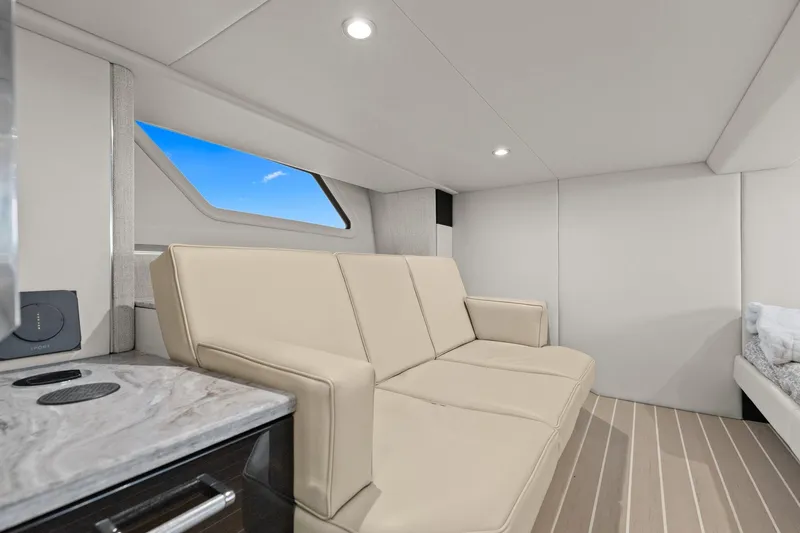 Slide: The Image of Formula 500 Super Sport Crossover 2025 - 53