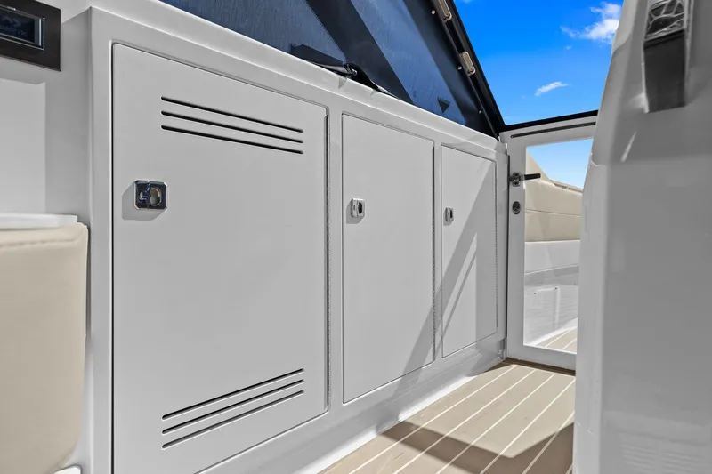 Slide: The Image of Formula 500 Super Sport Crossover 2025 - 66