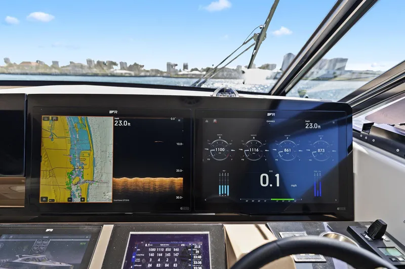 Slide: The Image of Formula 500 Super Sport Crossover 2025 - 73