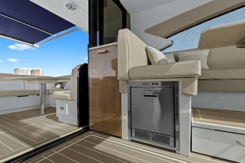 Slide: The Image of Formula 500 Super Sport Crossover 2025 - 85