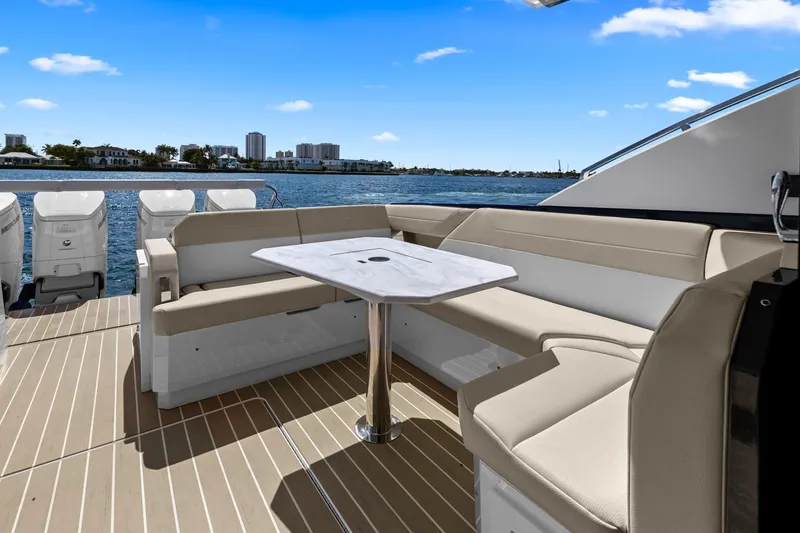 Slide: The Image of Formula 500 Super Sport Crossover 2025 - 89