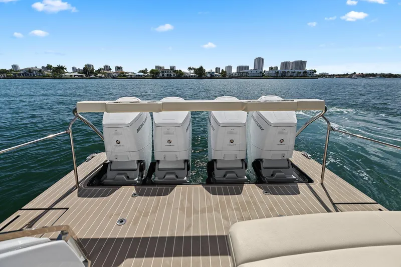 Slide: The Image of Formula 500 Super Sport Crossover 2025 - 98