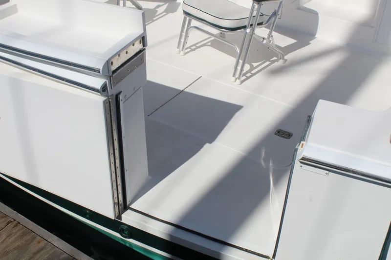 Slide: The Image of Transom gate and door - 17