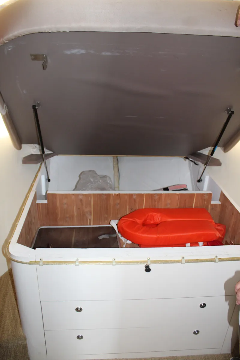 Slide: The Image of Under master berth stowage - 51