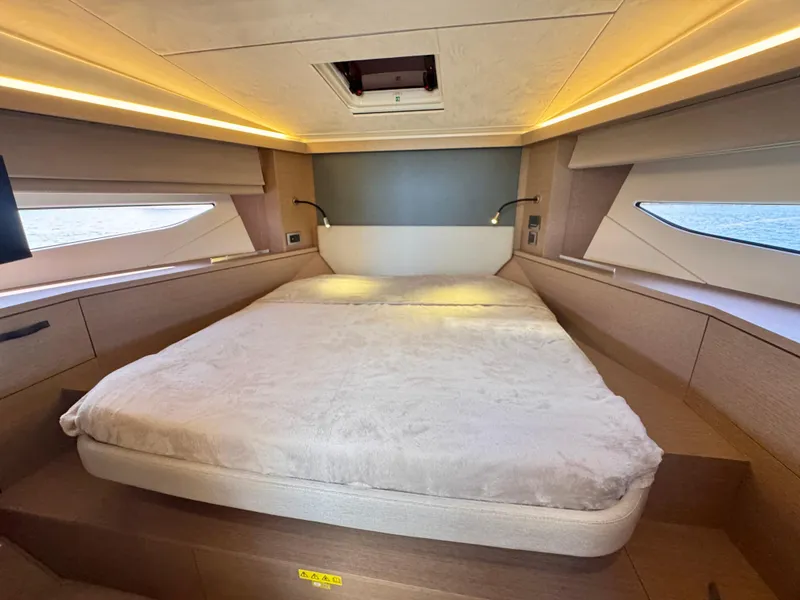 Slide: The Image of Prestige 420 S 2022 - 19