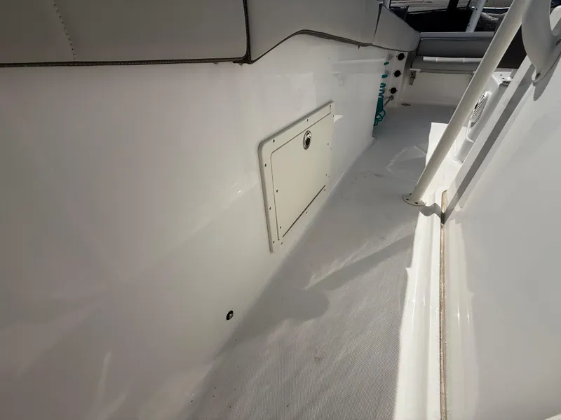 Slide: The Image of Aquasport 2300 Center Console 2022 - 60