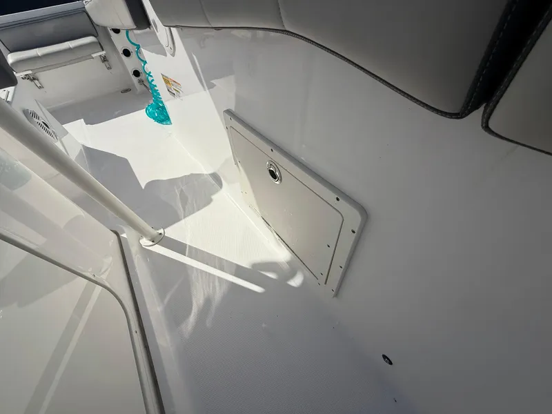 Slide: The Image of Aquasport 2300 Center Console 2022 - 62